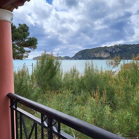 Maria Apartments Agios Georgios Pagon Pokoj fotografie