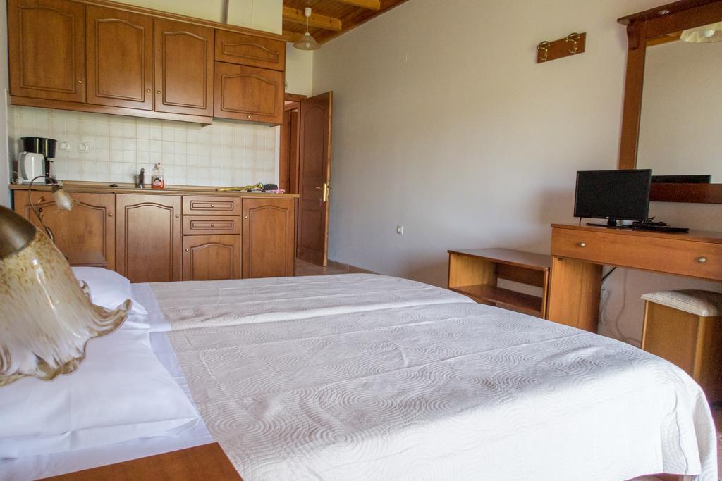 Maria Apartments Agios Georgios Pagon Exteriér fotografie